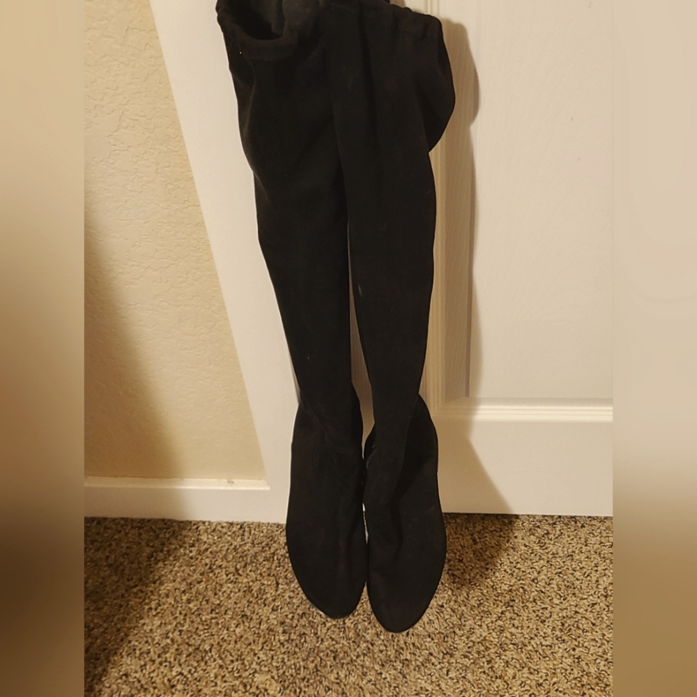 Vaneli Knee High Boots Size 7.5